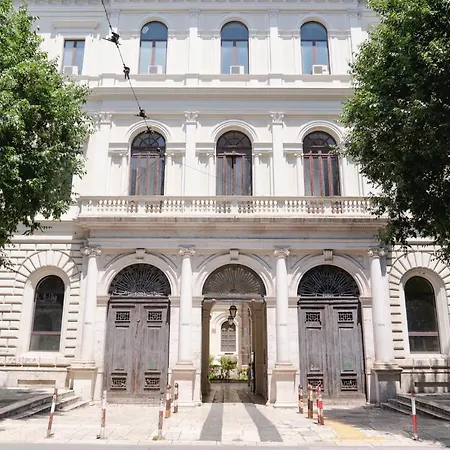 Gasthof Stazione Centrale Suppa G & C Italia *