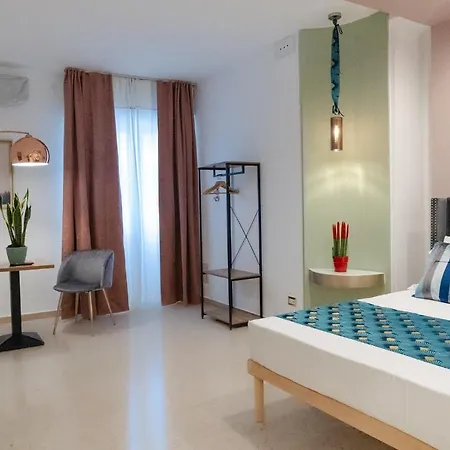 Stazione Centrale Suppa G & C Italia Guest house Bari