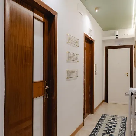 Stazione Centrale Suppa G & C Italia Guest house *